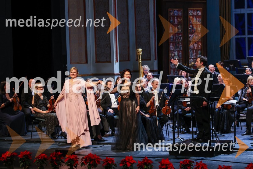  Andreja Zakonjšek Krt, sopranistka;  Irena  Petkova, operna pevka;  Simon Krečič, umetniški direktor Opere SNG MariborBožično-novoletni koncert Opere SNG Maribor