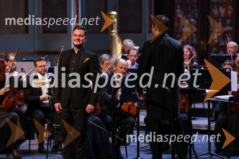  Jaka Mihelač, operni pevecBožično-novoletni koncert Opere SNG Maribor