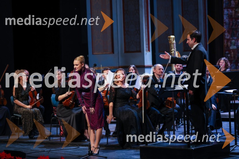  Sabina  Cvilak, operna pevka;  Simon Krečič, umetniški direktor Opere SNG MariborBožično-novoletni koncert Opere SNG Maribor