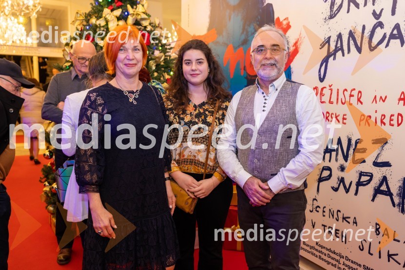  Alenka Štampar;  Maša Štefanac;  Aleksander Štefanac, nekdanji predsednik Zbornice računovodskih servisovBožično-novoletni koncert Opere SNG Maribor