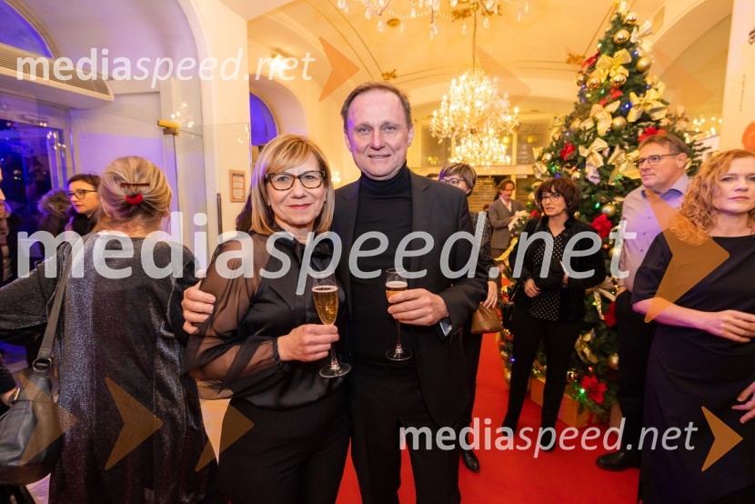  Duška Medved; dr. Samo Peter Medved,  podžupan, Mestna občina Maribor Božično-novoletni koncert Opere SNG Maribor