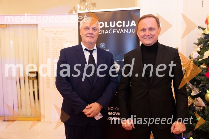  Milan Kuster, predsednik uprave Skupine Lunos;  Samo Peter Medved, član uprave, Skupina LunosBožično-novoletni koncert Opere SNG Maribor