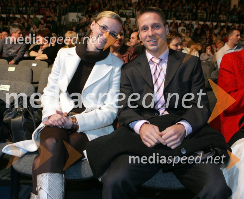 Aljaž Pegan, gimnastičar z dekletom NinoRazglasitev Slovenca leta 2005 Nedeljskega dnevnika