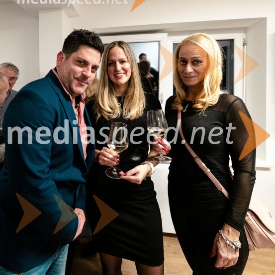  Lovro Ravbar, saksofonist;  Anja Kolšek, pravnica;  Lea NeratOtvoritev novih zdravstvenih prostorov Dentiko