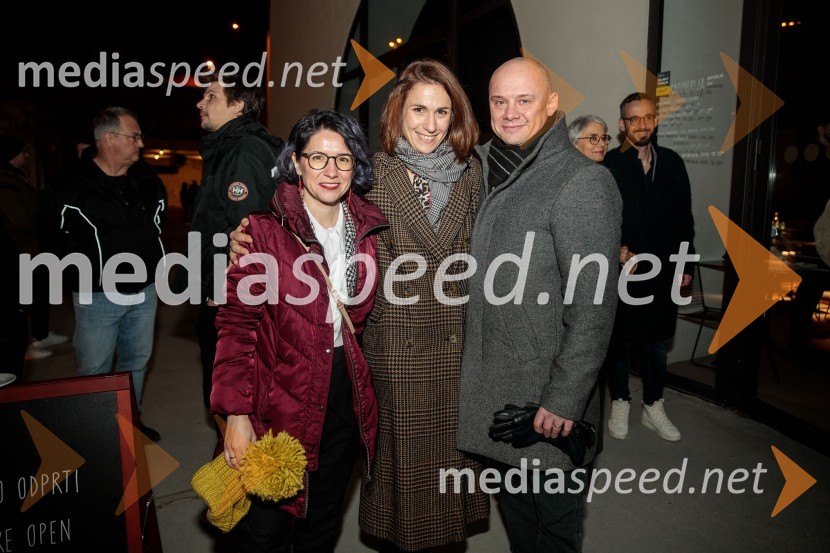  Jovana Mihajlović Trbovc, sociologinja in zgodovinarka;  ... ;  ... Gibanje, premiera gledališke igre v Cukrarni