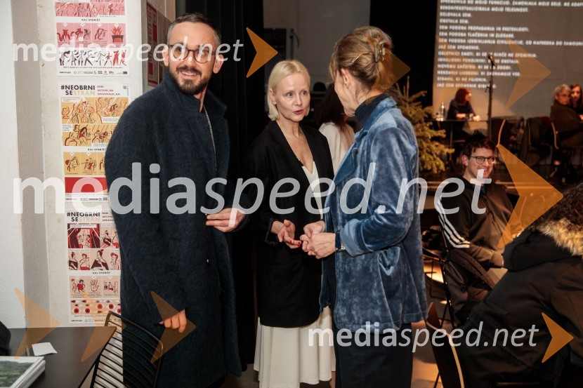  Jernej Pristov, vodja službe za odnose z javnostmi SNG Drama Ljubljana;  Polona  Juh, igralka;  Vesna Jurca Tadel, ravnateljice SNG Drama LjubljanaGibanje, premiera gledališke igre v Cukrarni