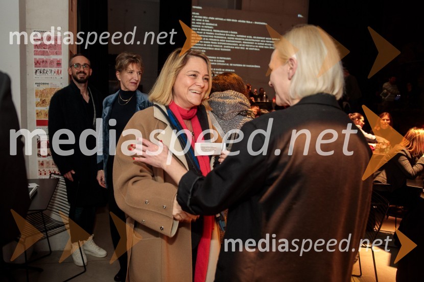  ... ;  Polona  Juh, igralkaGibanje, premiera gledališke igre v Cukrarni