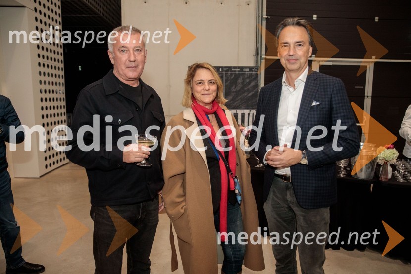  ... ;  ... ;  Tomislav Čizmić, direktor uprave, Mercator d. d.Gibanje, premiera gledališke igre v Cukrarni