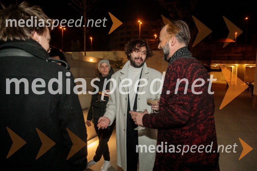  Benjamin Krnetić, igralec;  ... Gibanje, premiera gledališke igre v Cukrarni