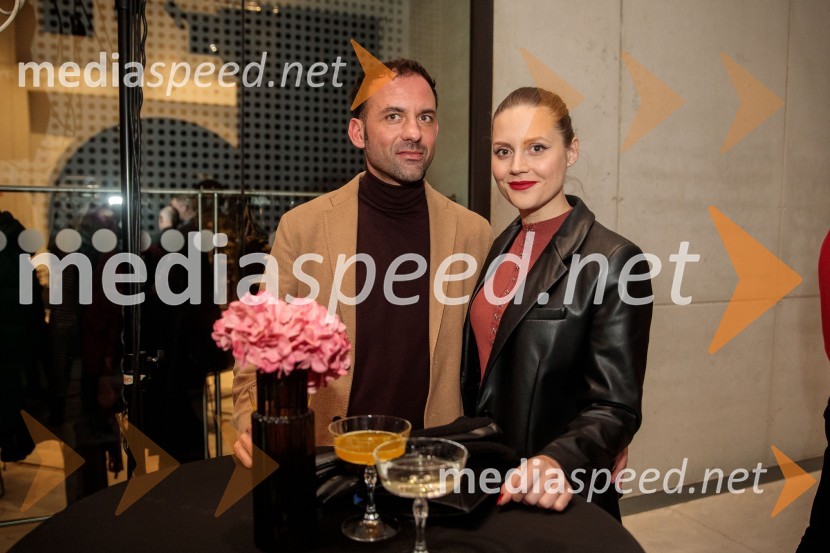 Gibanje, premiera gledališke igre v Cukrarni