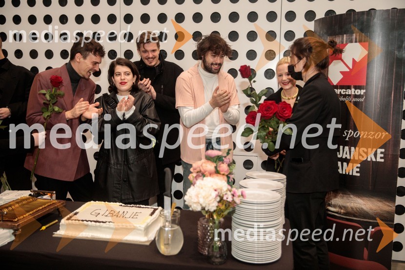  Nejc Cijan Garlatti, igralec;  ... ;  ... ;  Benjamin Krnetić, igralec;  Polona  Juh, igralka;  ... Gibanje, premiera gledališke igre v Cukrarni