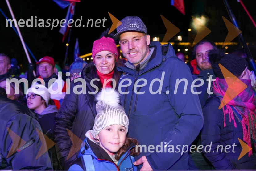  Petra  Dragšič, direktorica Elite insurance d.o.o.;  Zara Dragšič;  Mitja Dragšič, nekdanji smučar; vodja tekmovanja za Zlato lisicoŽreb prvega veleslaloma 59. Zlate lisice