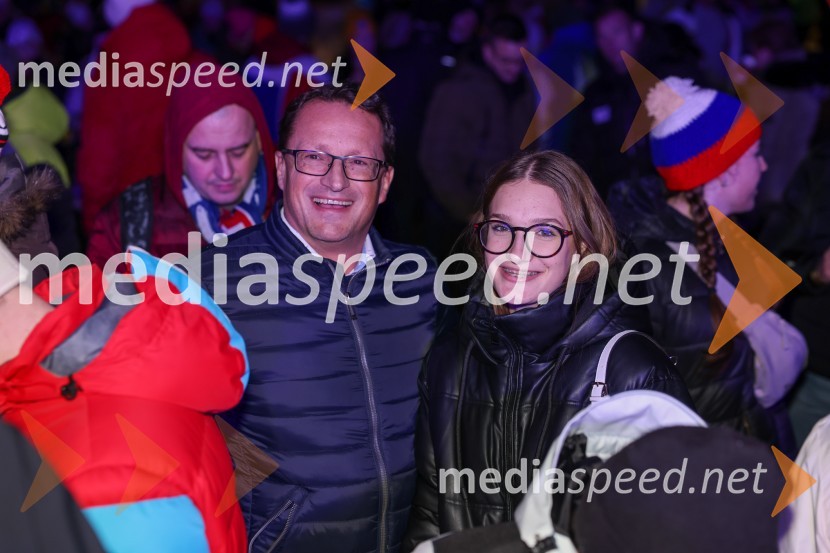  Andrej Klasinc,  direktor ŠOU Ljubljana, predsednik FECC Slovenija, združenja slovenskih karnevalskih mest;  ... Žreb prvega veleslaloma 59. Zlate lisice