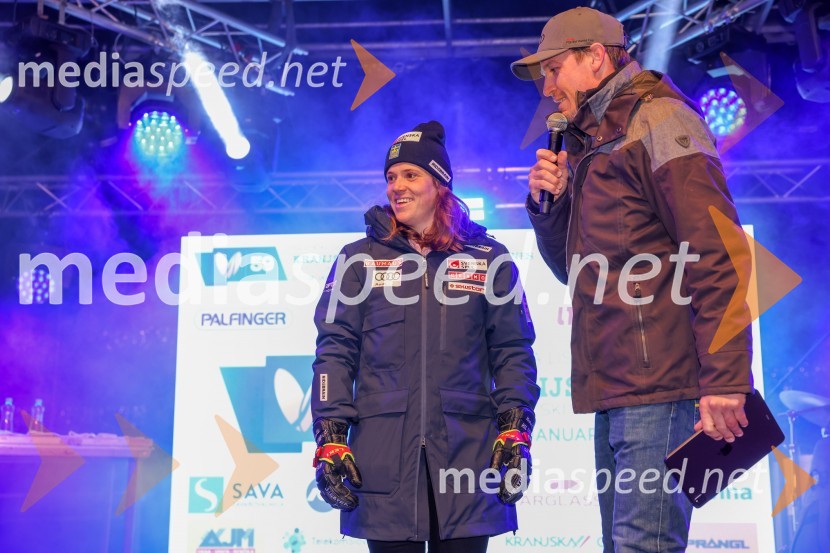  Sara Hector, smučarka (Švedska);  Mitja Šeško, moderator prireditev Žreb prvega veleslaloma 59. Zlate lisice