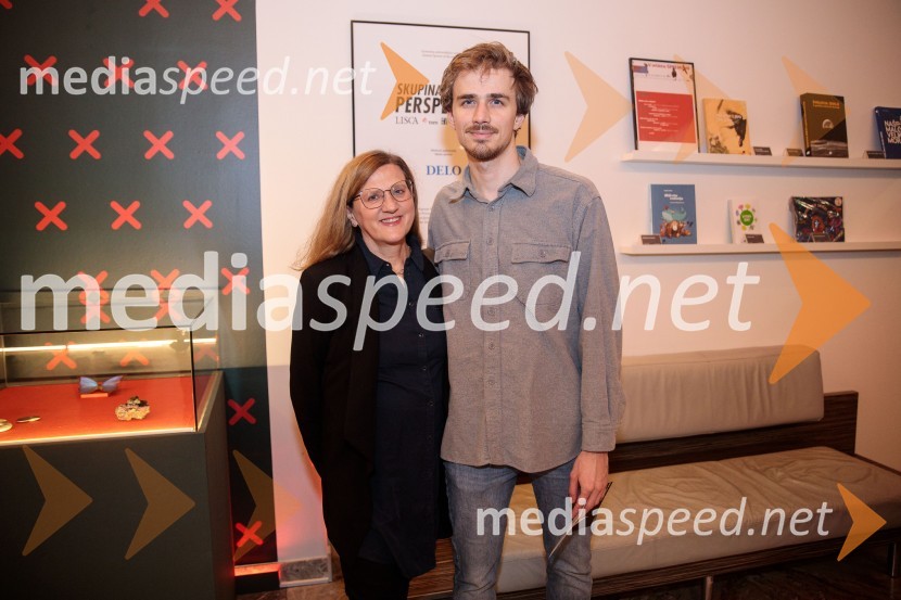 Moja vojna harmonika, premiera zgodovinskega kabareta