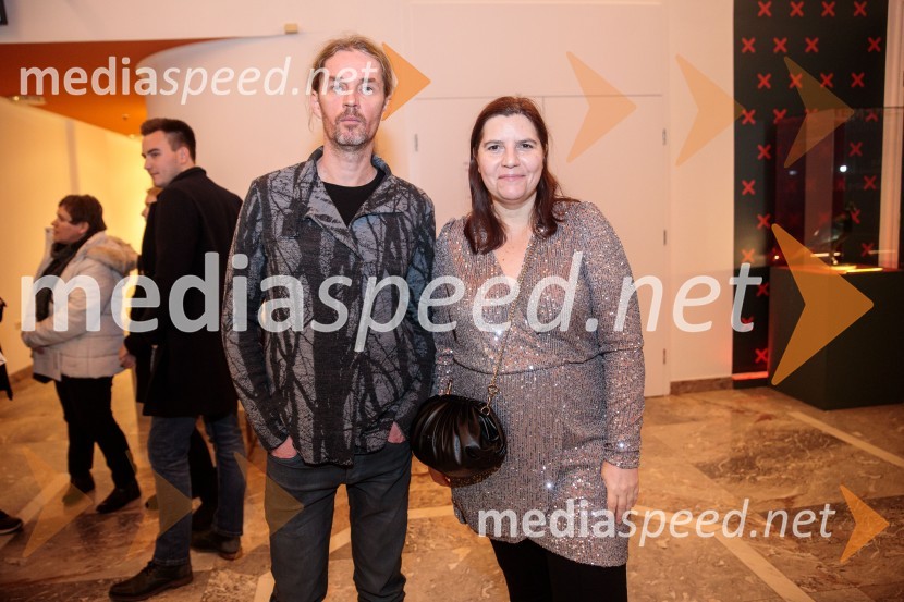  Andrej Jaklič, Cankarjev dom;  Teja Pelko, novinarka, Svet24Moja vojna harmonika, premiera zgodovinskega kabareta