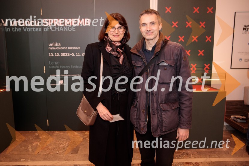  Mita Gustinčič Pahor, germanistka, Filozofka fakulteta v Ljubljani;  ... Moja vojna harmonika, premiera zgodovinskega kabareta