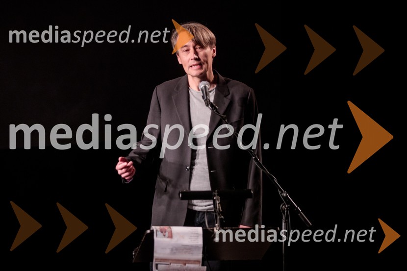  Aleš Šteger, programski direktor, BeletrinaMoja vojna harmonika, premiera zgodovinskega kabareta