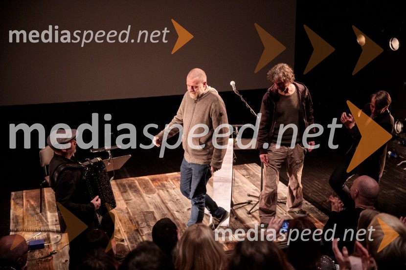  Jure Tori, glasbenik;  Jernej Lorenci, gledališki režiser;  Jan  Cvitkovič, igralec, režiser;  Aleš Šteger, programski direktor, BeletrinaMoja vojna harmonika, premiera zgodovinskega kabareta