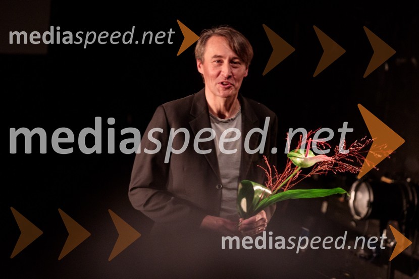  Aleš Šteger, programski direktor, BeletrinaMoja vojna harmonika, premiera zgodovinskega kabareta