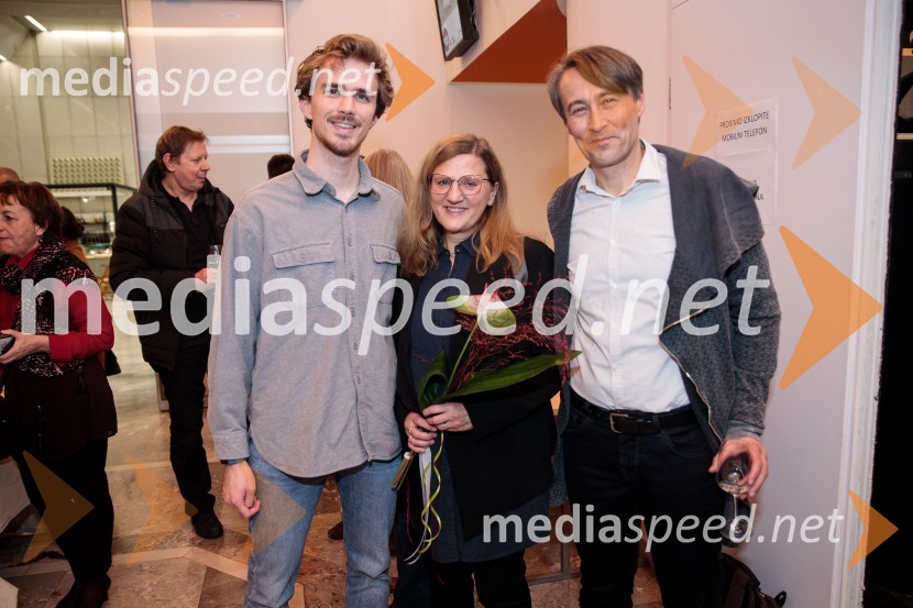  ... ;  ... ;  Aleš Šteger, programski direktor, BeletrinaMoja vojna harmonika, premiera zgodovinskega kabareta