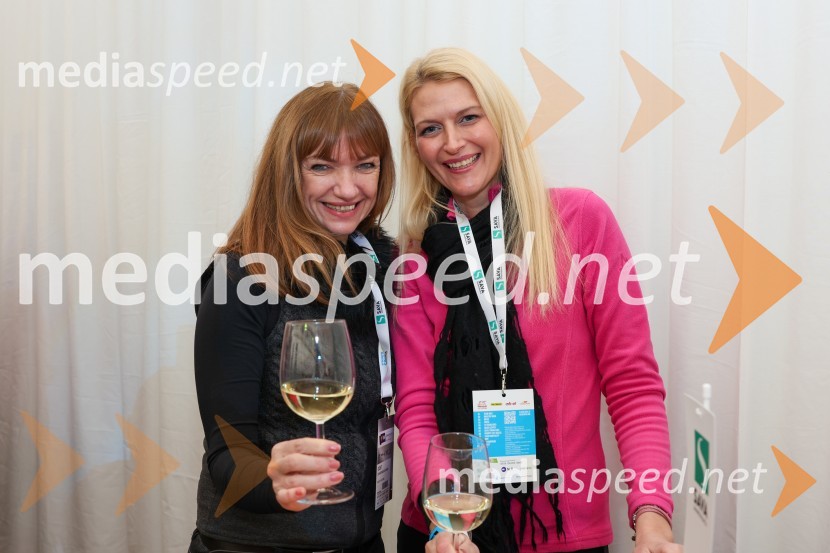 mag. Rinalda Klemenčič, direktorica Službe za inovacije in podatkovno poslovanje in v. d. direktorice Službe za marketing in odnose z javnostmi, Zavarovalnica Sava;  Jona Bale, Zavarovalnica Sava59. Zlata lisica, VIP sobota