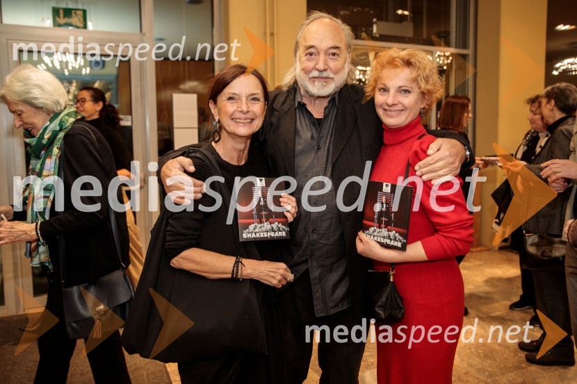  Darja Hlavka Godina, glasbena oblikovalka;  Karpo Godina, režiser;  Špela Kravogel, režiserka in dramaturginjaShakespeare, premiera monoprojekta Sebastiana Cavazze