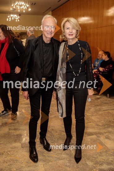  Janez  Pergar, prokurist NP Consulting;  Nevenka Črešnar Pergar, lastnica in direktorica podjetja NP ConsultingShakespeare, premiera monoprojekta Sebastiana Cavazze