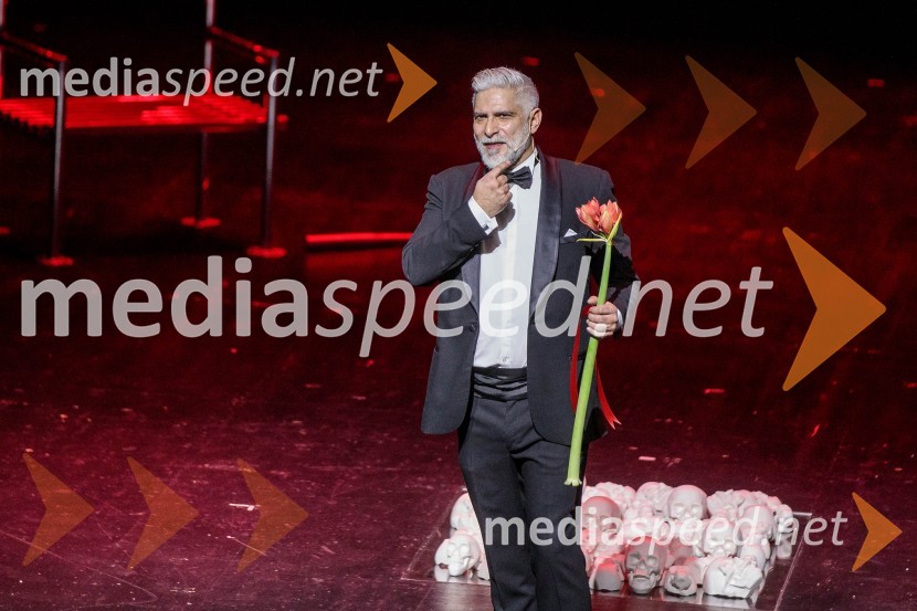  Sebastian Cavazza, dramski in filmski igralecShakespeare, premiera monoprojekta Sebastiana Cavazze