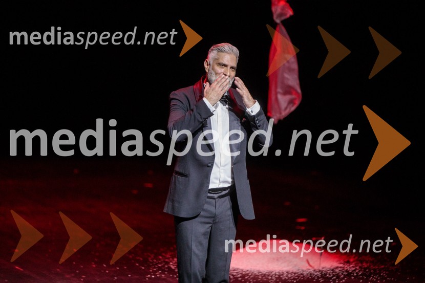  Sebastian Cavazza, dramski in filmski igralecShakespeare, premiera monoprojekta Sebastiana Cavazze