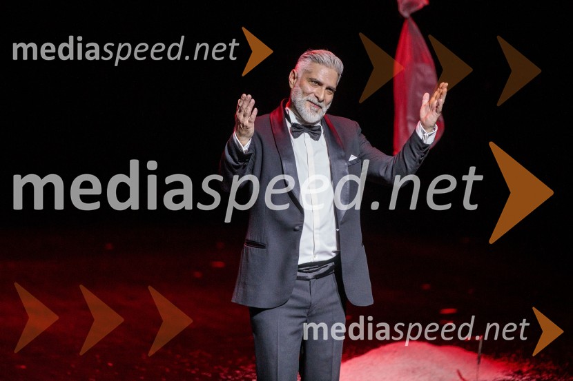  Sebastian Cavazza, dramski in filmski igralecShakespeare, premiera monoprojekta Sebastiana Cavazze