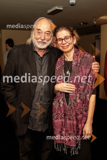  Karpo Godina, režiser;  Eva Longyka Marušič, voditeljicaShakespeare, premiera monoprojekta Sebastiana Cavazze