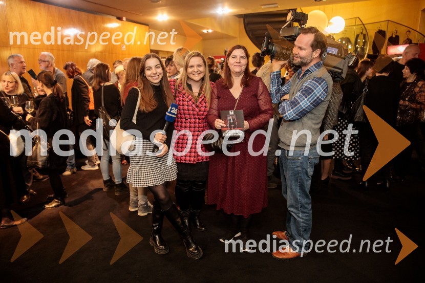  ... ;  ... ;  Teja Pelko, novinarka, Svet24;  ... Shakespeare, premiera monoprojekta Sebastiana Cavazze