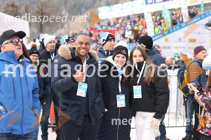  Marcos  Tavares, nekdanji nogometaš, NK Maribor;  Tina Šmon;  Tija Kovačič59. Zlata lisica, VIP sobota