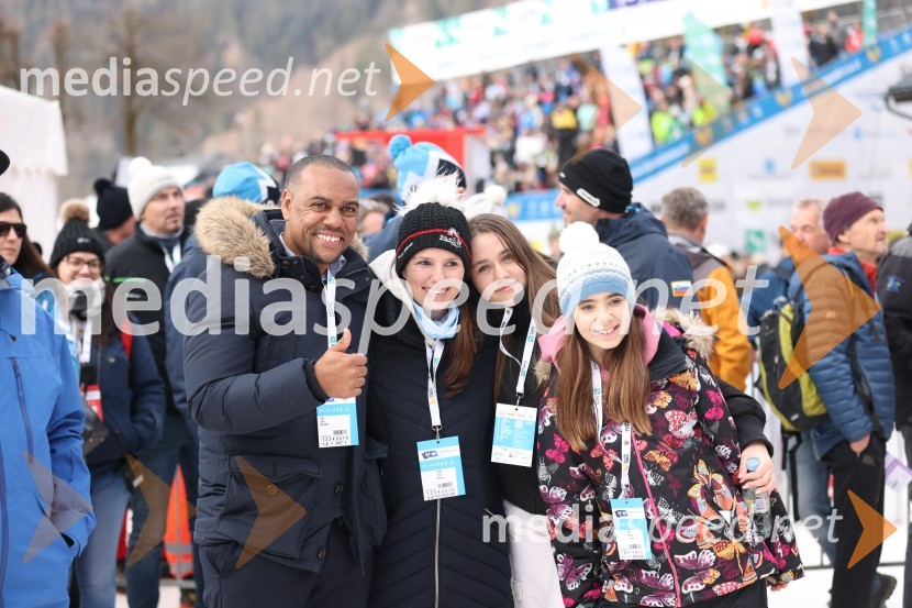  Marcos  Tavares, nekdanji nogometaš, NK Maribor;  Tina Šmon;  Tija Kovačič;  Neža Lednik59. Zlata lisica, VIP sobota