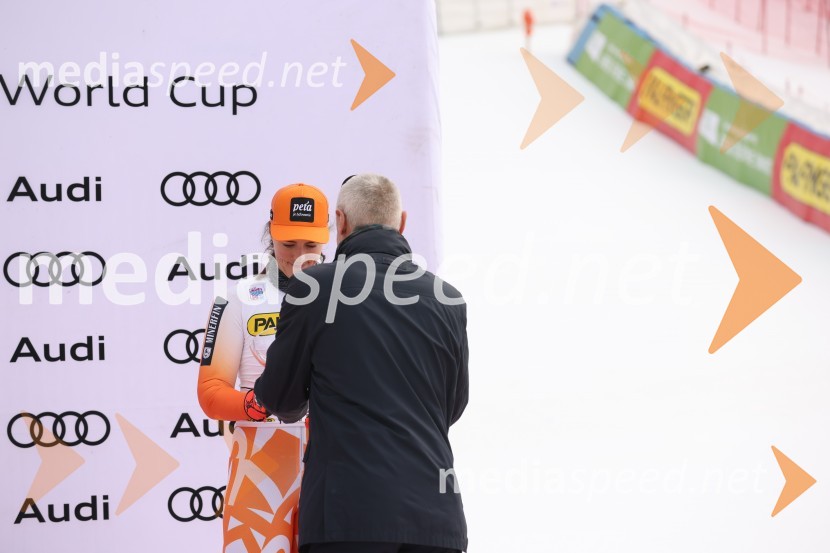  Petra Vlhova, smučarka (Slovaška);  Jošt Dolničar, predsednik uprave, Zavarovalnica Sava59. Zlata lisica, VIP sobota