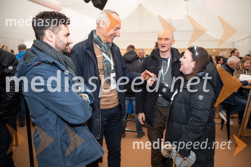  Miha Pahulje, član uprave Zavarovalnica Sava;  Jošt Dolničar, predsednik uprave, Zavarovalnica Sava;  ... ;  ... 59. Zlata lisica, VIP sobota