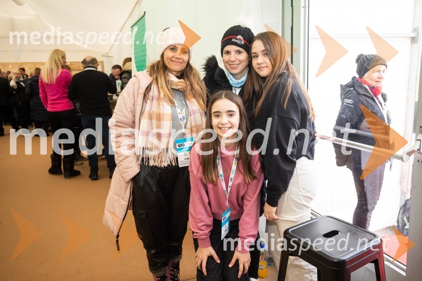  Minja Lednik, Mediaspeed d.o.o;  Neža Lednik;  Tina Šmon;  Tija Kovačič59. Zlata lisica, VIP sobota