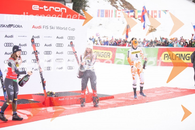  Marta Bassino, smučarka (Italija);  Valérie Grenier , smučarka (Kanada);  Petra Vlhova, smučarka (Slovaška)59. Zlata lisica, VIP sobota