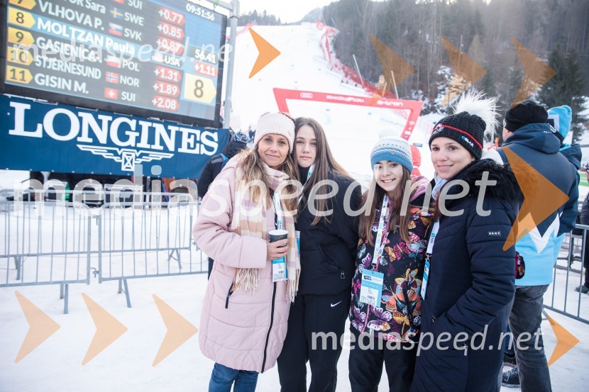  Minja Lednik, Mediaspeed d.o.o;  Tija Kovačič;  Neža Lednik;  Tina Šmon59. Zlata lisica, nedelja