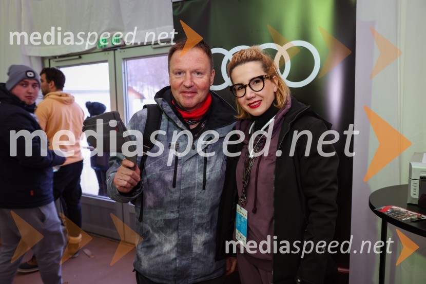  Samo Pagon, vodja marketinga znamke Audi pri podjetju Porsche Slovenija d.o.o.;  Natalija Cvetko, Mediaspeed d.o.o.59. Zlata lisica, nedelja