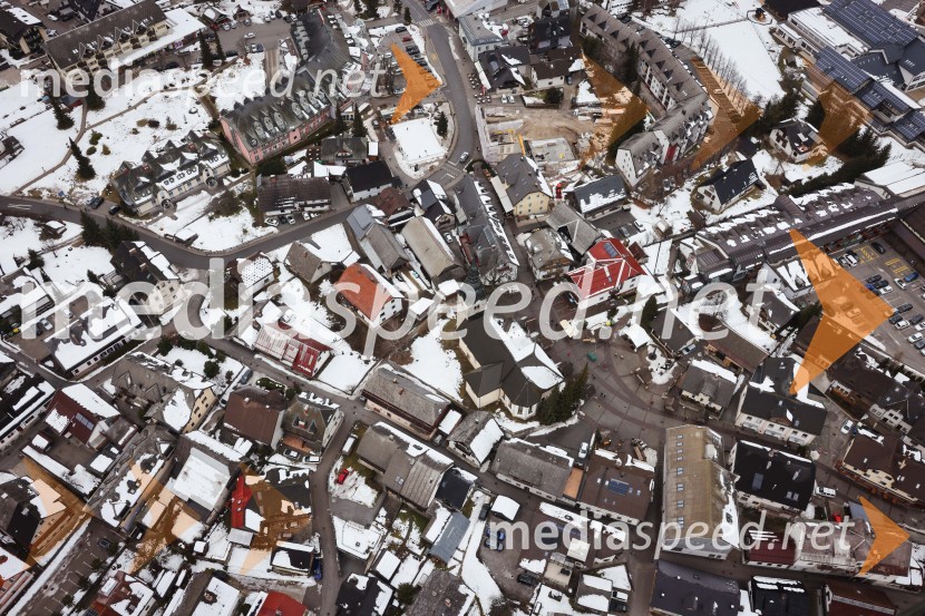 Kranjska Gora in Zlata lisica iz zraka