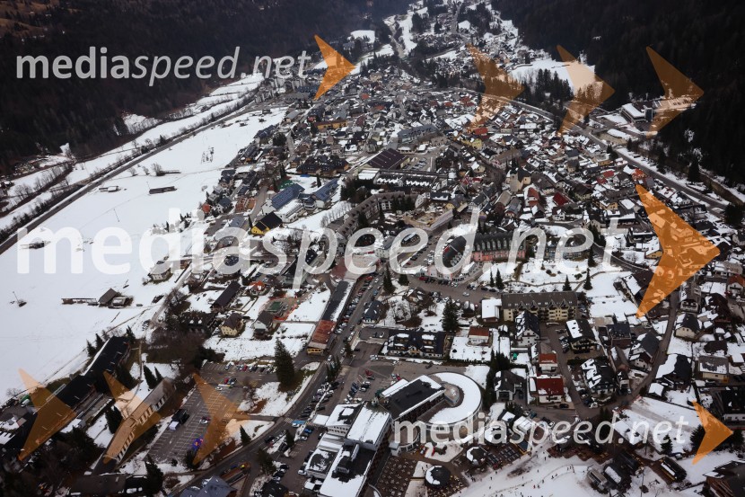 Kranjska Gora in Zlata lisica iz zraka