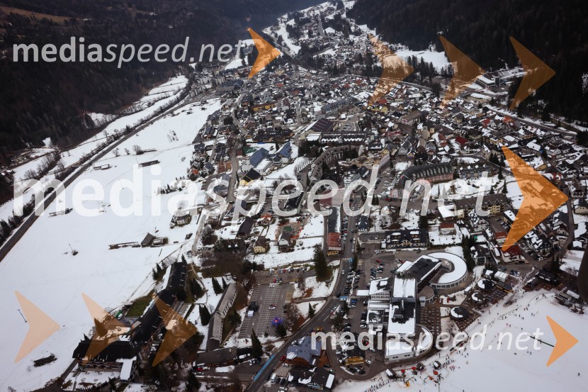Kranjska Gora in Zlata lisica iz zraka