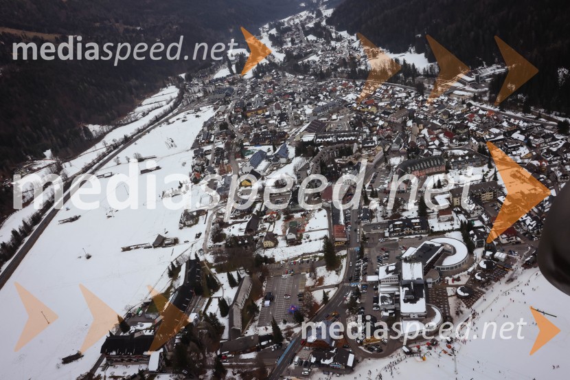 Kranjska Gora in Zlata lisica iz zraka