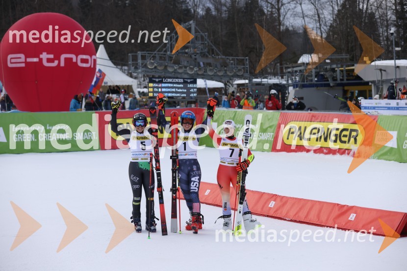  Federica Brignone, smučarka (Italija);  Mikaela Shiffrin, smučarka (ZDA);  Lara Gut-Behrami, smučarka (Švica)59. Zlata lisica, nedelja