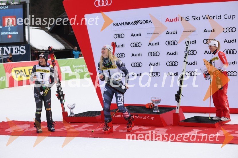  Federica Brignone, smučarka (Italija);  Mikaela Shiffrin, smučarka (ZDA);  Lara Gut-Behrami, smučarka (Švica)59. Zlata lisica, nedelja