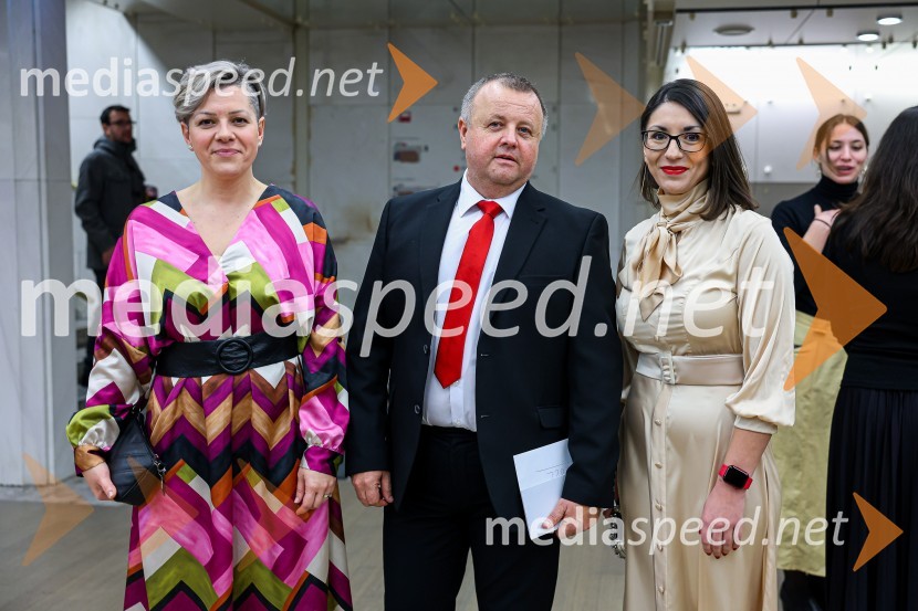 dr. Aida  Kamišalić Latifić,  Fakulteta za elektrotehniko, računalništvo in informatiko, Univerza v Mariboru;  Darko Svetak, urednik revije, IRT3000;  Emilija Stojmenova Duh, ministrica za digitalno preobrazboInženirka leta 2022 je Rosana Kolar