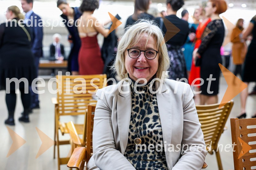  Dagmar von Bohnstein , predsednica upravnega odbora Slovensko-nemške gospodarske zbornice Inženirka leta 2022 je Rosana Kolar