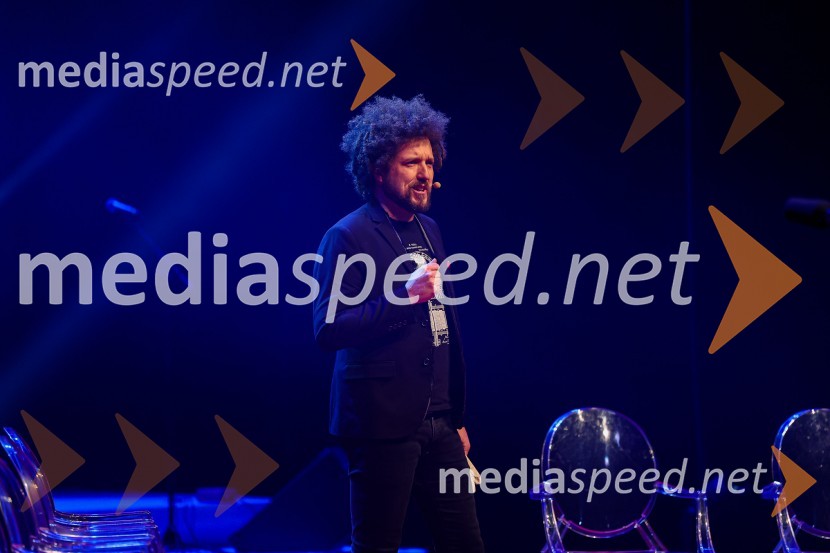  Janez Dovč, glasbenikInženirka leta 2022 je Rosana Kolar